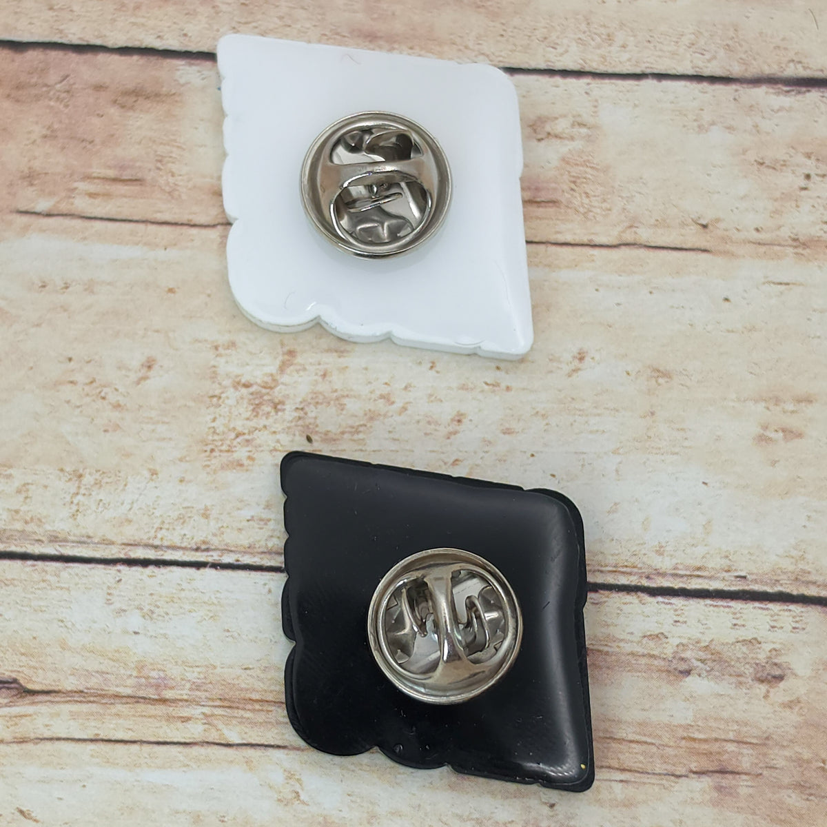 Heated Rivalry Inspired “Gimme Kiss" Lapel Pin