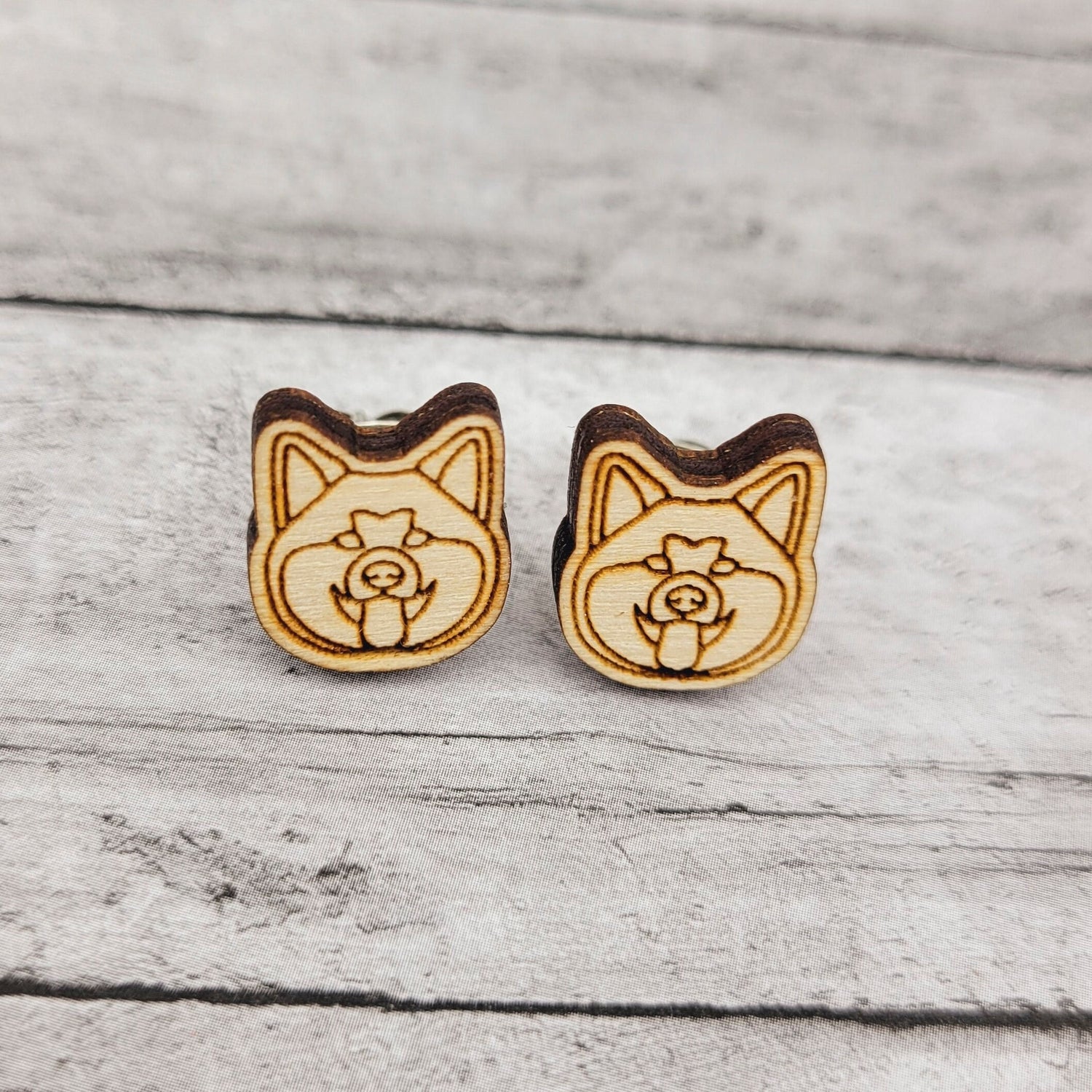 Akita Inu Stud Earrings | Japanese Akitainu | Dog Owner | Akita | Dog Mom | Post | Stud Earrings | Wood | Stainless Steel