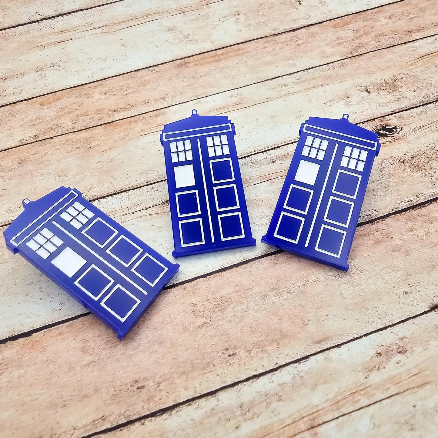 TARDIS Inspired Lapel Pin Blue Acrylic Police Box Pinback, Doctor Who Style Sci Fi Brooch, Geek Fandom Gift, Engraved Acrylic Pin Badge