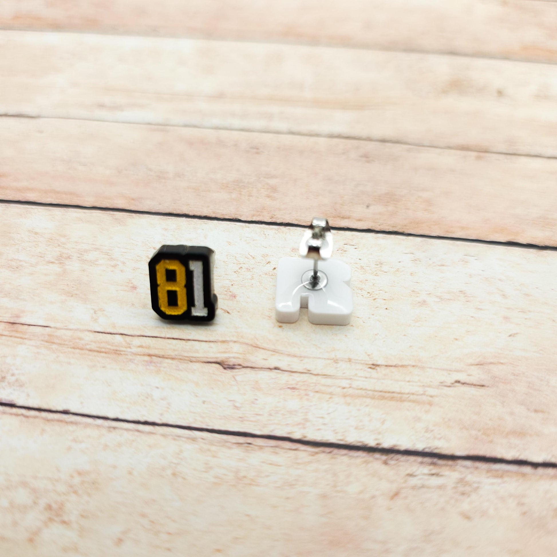 Heated Rivalry 24 81 Stud Earrings Shane Hollander Ilya Rozanov White Black Acrylic Engraved Numbers Hockey Romance Bookish Gift Fans