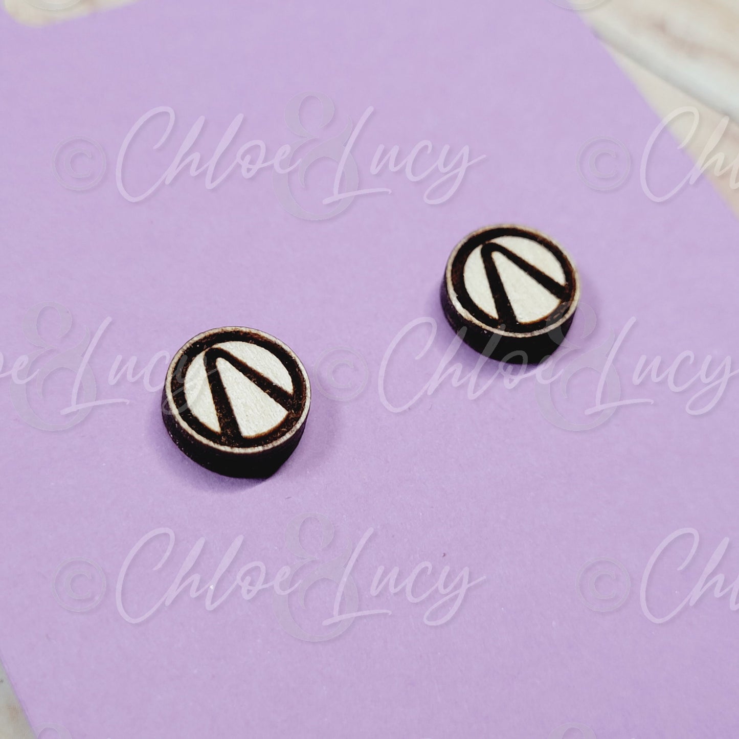 Borderlands Stud Earrings Vault Hunter Logo Wood Studs Gamer Jewelry Hypoallergenic Video Game Geek Nerd Gift Xbox Playstation Cosplay Steel